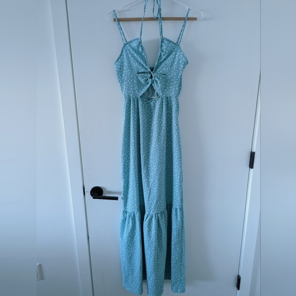 Cutout summer dress